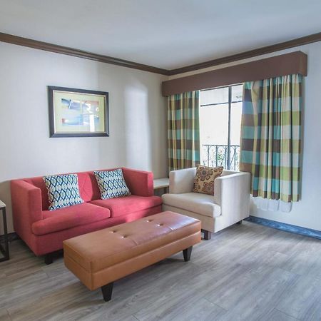 Vanllee Hotel Ковина Экстерьер фото